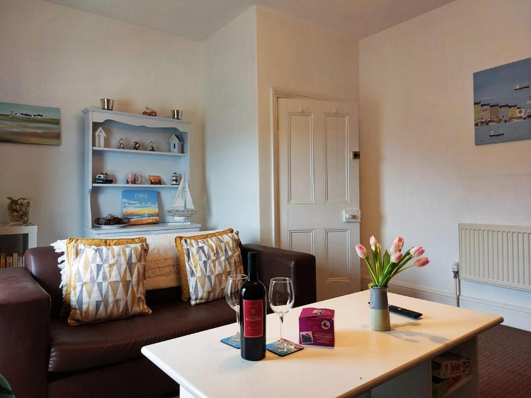 Salt Marsh Apartment Tywyn Exteriör bild